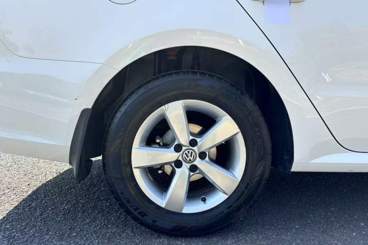 Used Volkswagen Lavida 2019 Lavida Start 1.5L Manual Fashion Edition China VI Standard Exterior 12