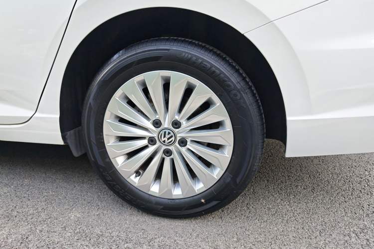 Used Volkswagen Lavida 2019 1.5L Automatic Comfort Edition China VI Standard Exterior 2
