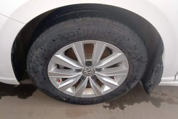Used Volkswagen Lavida 2019 1.5L Automatic Fashion Edition China VI Exterior 2