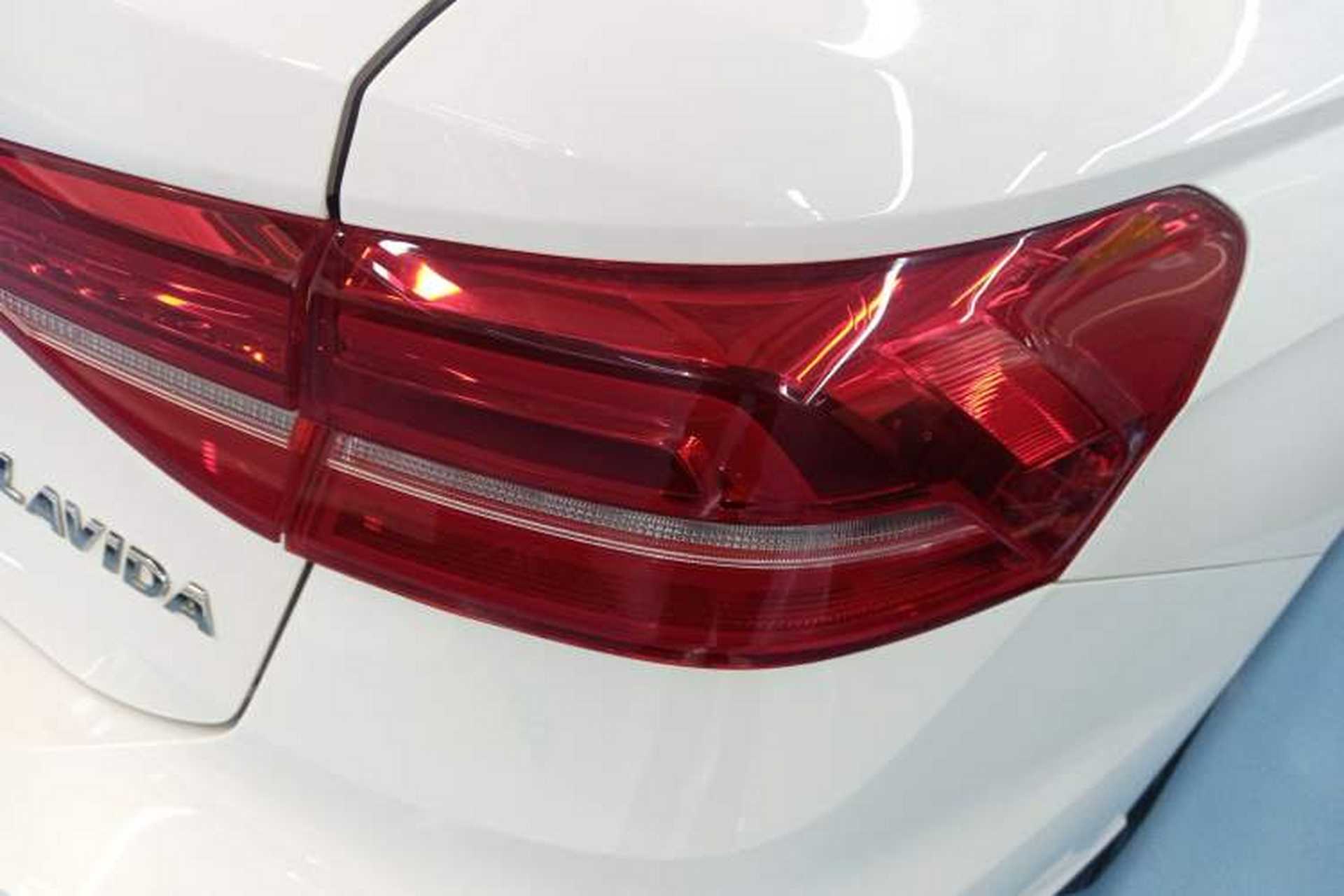 Used Volkswagen Lavida 2019 1.5L Automatic Comfort Edition China VI Standard Exterior 3