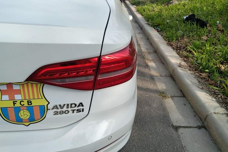 Used Volkswagen Lavida 2019 280TSI DSG Comfort Edition China VI standard Exterior 3