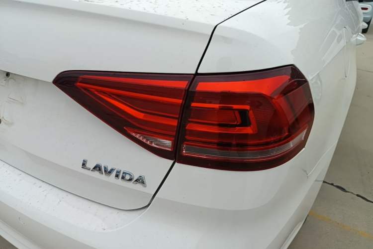 Used Volkswagen Lavida 2019 Lavida Start 1.5L Automatic Trendy Version China VI Standard Exterior 3