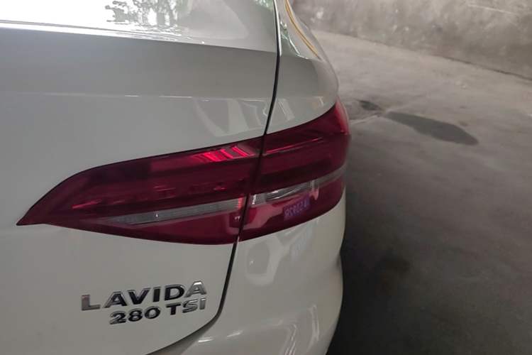 Used Volkswagen Lavida 2019 280TSI DSG Comfort Edition China VI standard Exterior 3