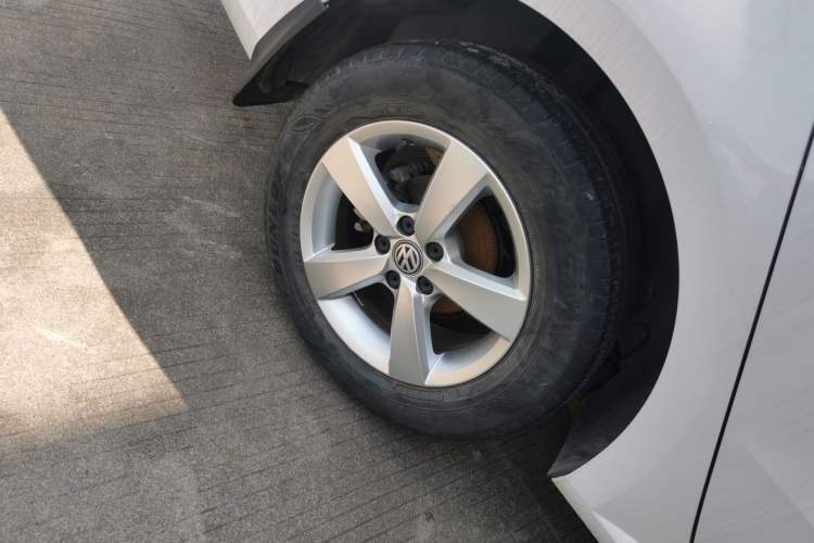 Used Volkswagen Lavida 2019 Lavida Start 1.5L Automatic Trendy Version China VI Standard Exterior 3