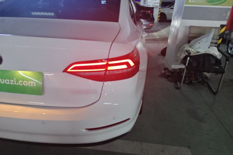 Used Volkswagen Lavida 2019 1.5L Automatic Fashion Edition China VI Exterior 3