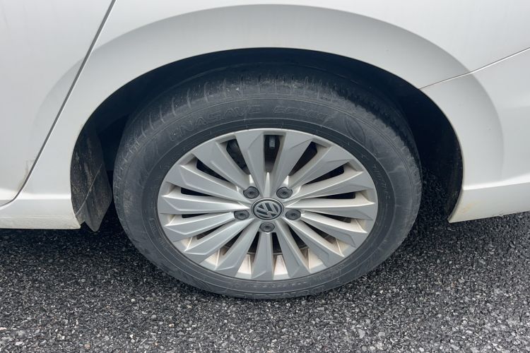 Used Volkswagen Lavida 2019 1.5L Automatic Comfort Edition China VI Standard Exterior 3
