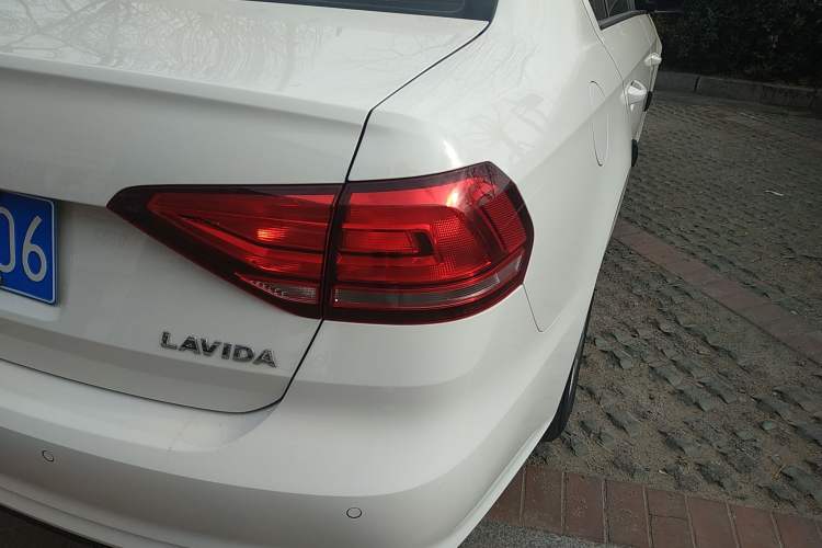 Used Volkswagen Lavida 2019 Lavida Start 1.5L Automatic Trendy Version China VI Standard Exterior 3