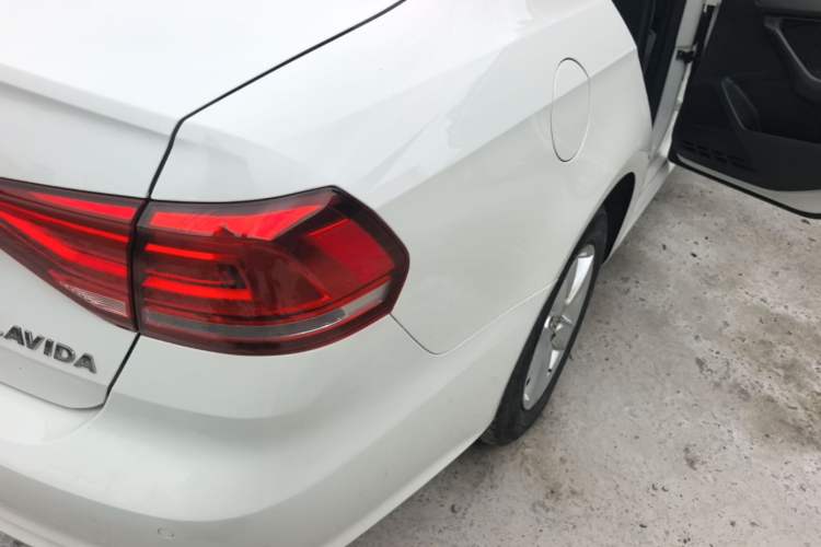Used Volkswagen Lavida 2019 Lavida Start 1.5L Automatic Trendy Version China VI Standard Exterior 3