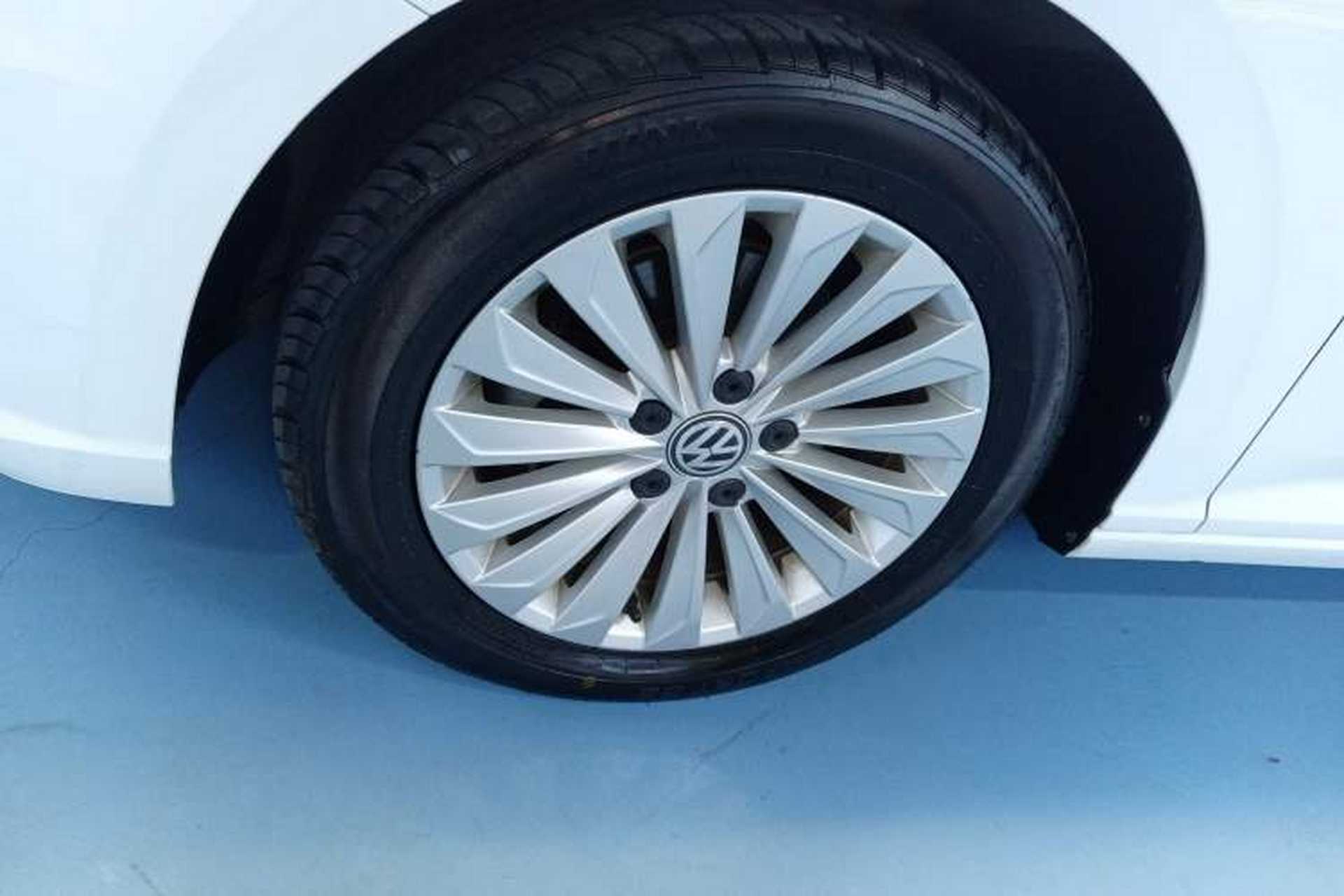 Used Volkswagen Lavida 2019 1.5L Automatic Comfort Edition China VI Standard Exterior 4