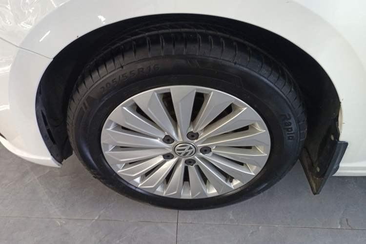 Used Volkswagen Lavida 2019 1.5L Automatic Comfort Edition China VI Standard Exterior 4