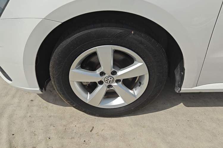 Used Volkswagen Lavida 2019 Lavida Start 1.5L Automatic Trendy Version China VI Standard Exterior 4