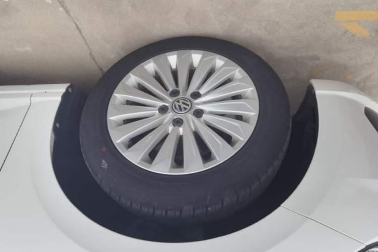 Used Volkswagen Lavida 2019 1.5L Automatic Comfort Edition China VI Standard Exterior 4