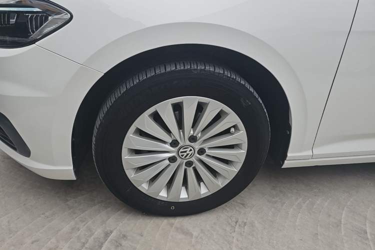 Used Volkswagen Lavida 2019 1.5L Automatic Comfort Edition China VI Standard Exterior 4