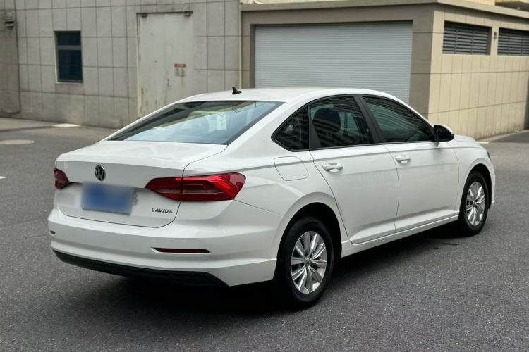 Used Volkswagen Lavida 2019 1.5L Automatic Fashion Edition China VI Exterior 4