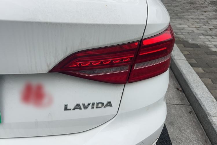 Used Volkswagen Lavida 2019 1.5L Automatic Comfort Edition China VI Standard Exterior 4