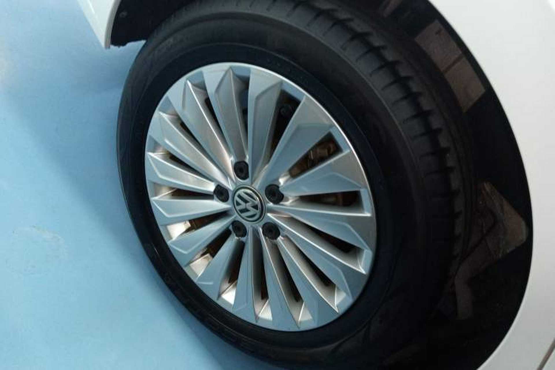 Used Volkswagen Lavida 2019 1.5L Automatic Comfort Edition China VI Standard Exterior 5