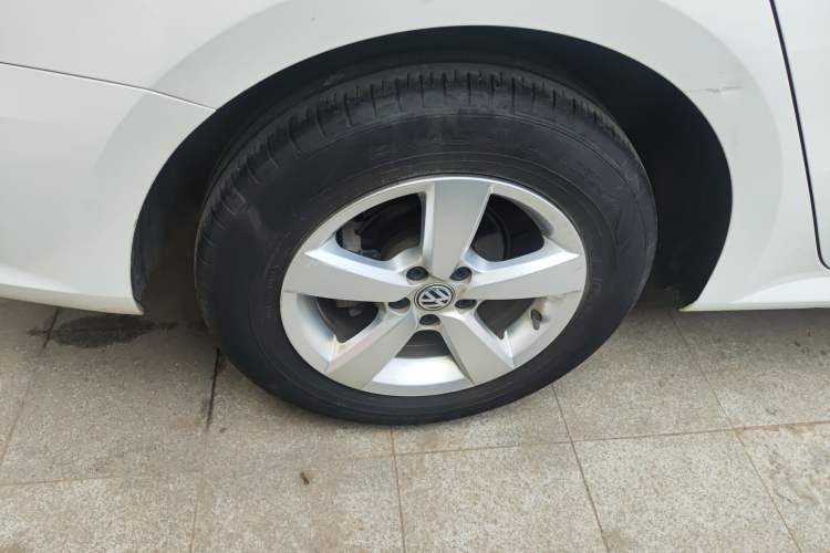 Used Volkswagen Lavida 2019 Lavida Start 1.5L Manual Fashion Edition China VI Standard Exterior 5