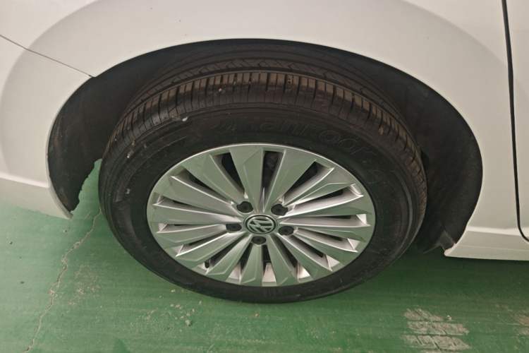 Used Volkswagen Lavida 2019 1.5L Automatic Comfort Edition China VI Standard Exterior 5