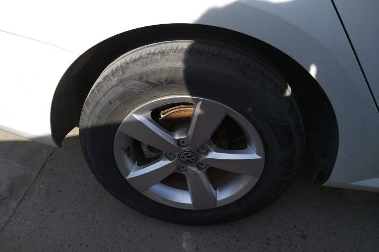 Used Volkswagen Lavida 2019 Lavida Start 1.5L Manual Fashion Edition China VI Standard Exterior 5