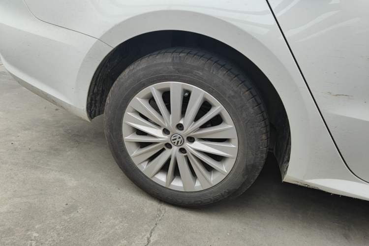 Used Volkswagen Lavida 2019 Lavida Start 1.5L Automatic Comfort Edition China VI Standard Exterior 5