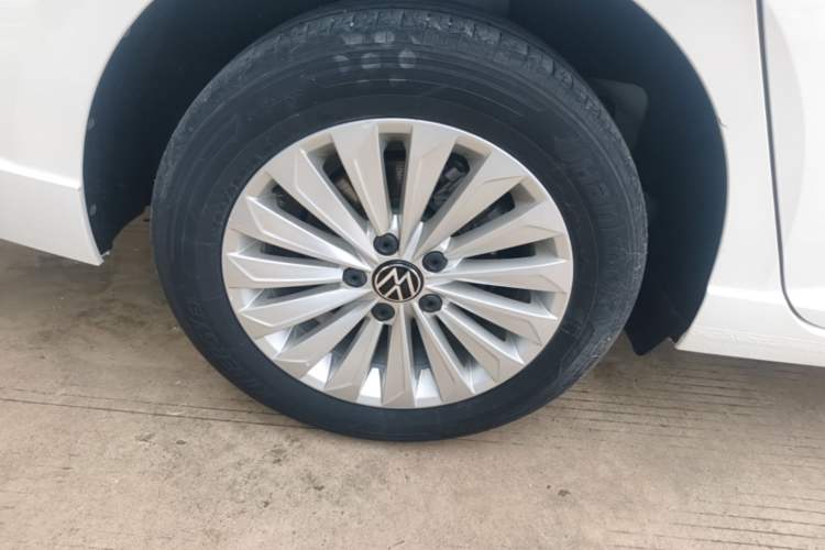 Used Volkswagen Lavida 2019 1.5L Automatic Comfort Edition China VI Standard Exterior 5