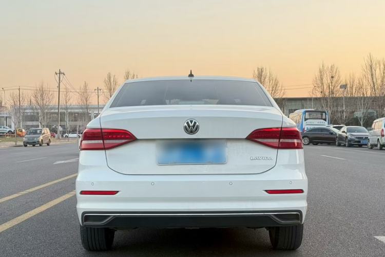 Used Volkswagen Lavida 2019 1.5L Automatic Vision Edition China VI Standard Exterior 6