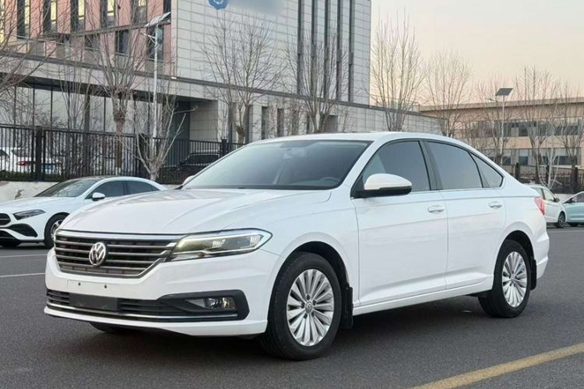 Used Volkswagen Lavida 2019 280TSI DSG Comfort Edition China VI standard Front Left 45 Deg