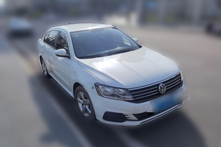 Used Volkswagen Lavida 2019 Lavida Start 1.5L Manual Fashion Edition China VI Standard Front Right 45 Deg