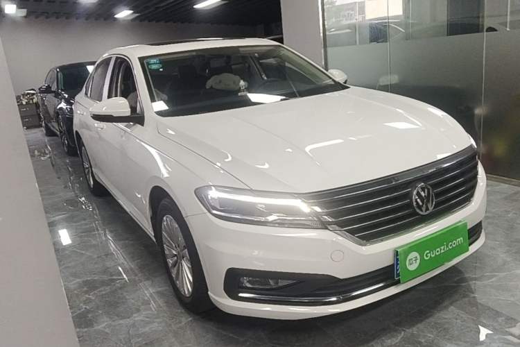Used Volkswagen Lavida 2019 1.5L Automatic Comfort Edition China VI Standard Front Right 45 Deg