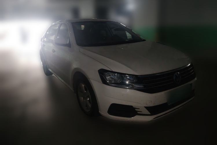 Used Volkswagen Lavida 2019 Lavida Start 1.5L Manual Fashion Edition China VI Standard Front Right 45 Deg