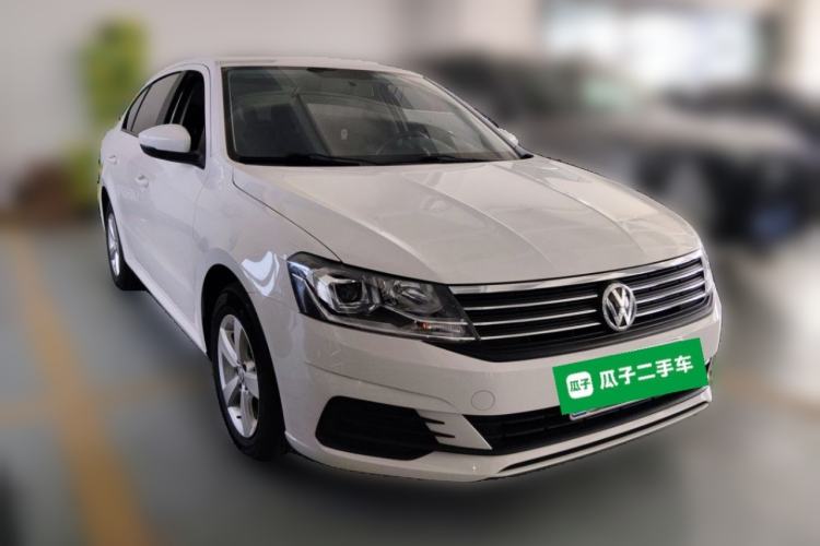 Used Volkswagen Lavida 2019 Lavida Start 1.5L Manual Fashion Edition China VI Standard Front Right 45 Deg