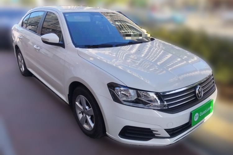 Used Volkswagen Lavida 2019 Lavida Start 1.5L Manual Fashion Edition China VI Standard Front Right 45 Deg