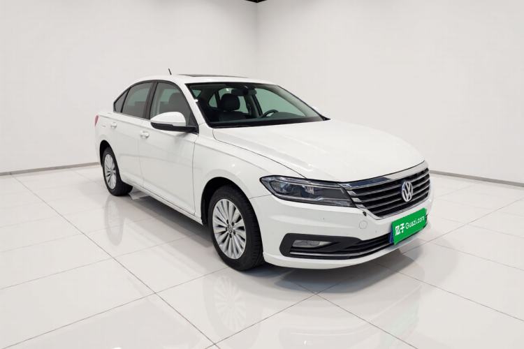 Used Volkswagen Lavida 2019 1.5L Automatic Comfort Edition China VI Standard Front Right 45 Deg
