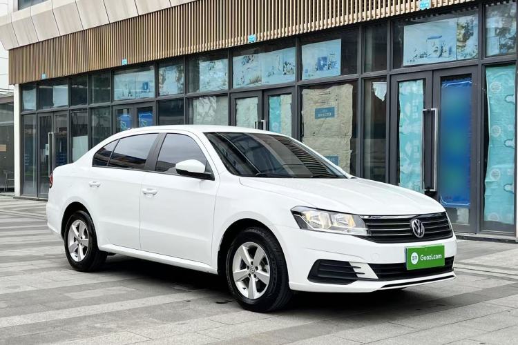 Used Volkswagen Lavida 2019 Lavida Start 1.5L Manual Fashion Edition China VI Standard Front Right 45 Deg