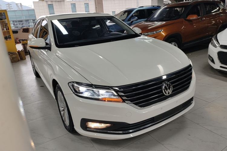 Used Volkswagen Lavida 2019 1.5L Automatic Comfort Edition China VI Standard Front Right 45 Deg