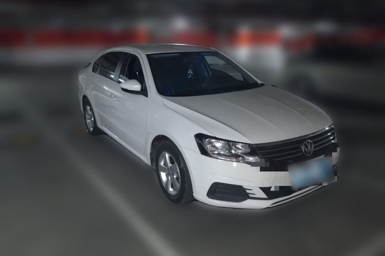 Used Volkswagen Lavida 2019 Lavida Start 1.5L Manual Fashion Edition China VI Standard Front Right 45 Deg