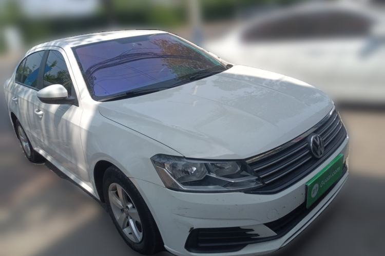 Used Volkswagen Lavida 2019 Lavida Start 1.5L Manual Fashion Edition China VI Standard Front Right 45 Deg