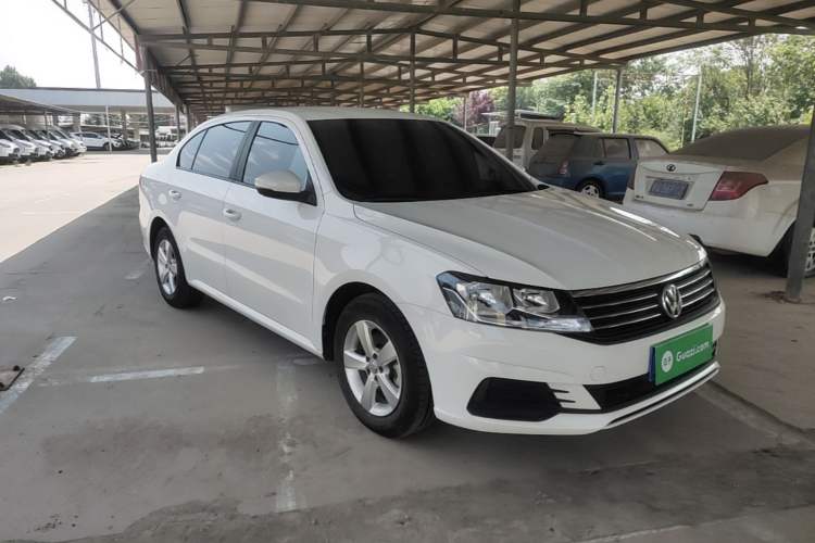 Used Volkswagen Lavida 2019 Lavida Start 1.5L Manual Fashion Edition China VI Standard Front Right 45 Deg