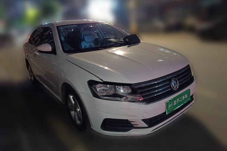 Used Volkswagen Lavida 2019 Lavida Start 1.5L Manual Fashion Edition China VI Standard Front Right 45 Deg