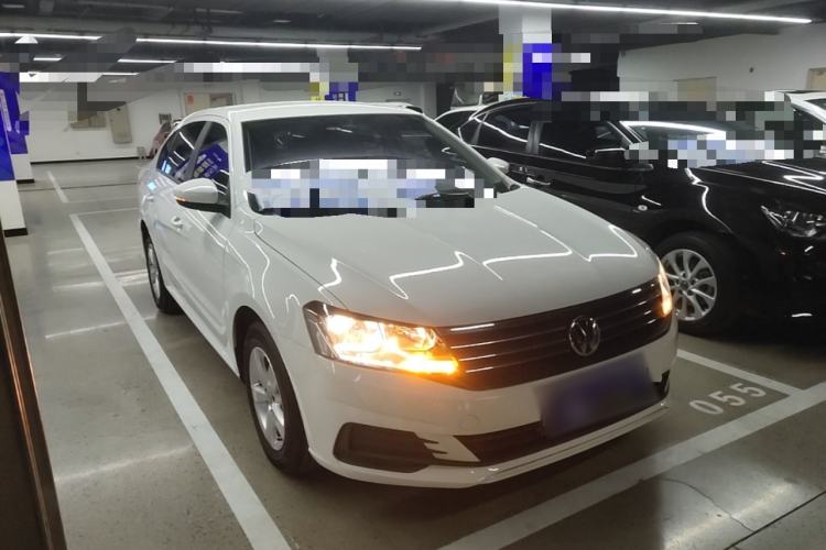 Used Volkswagen Lavida 2019 Lavida Start 1.5L Manual Fashion Edition China VI Standard Front Right 45 Deg