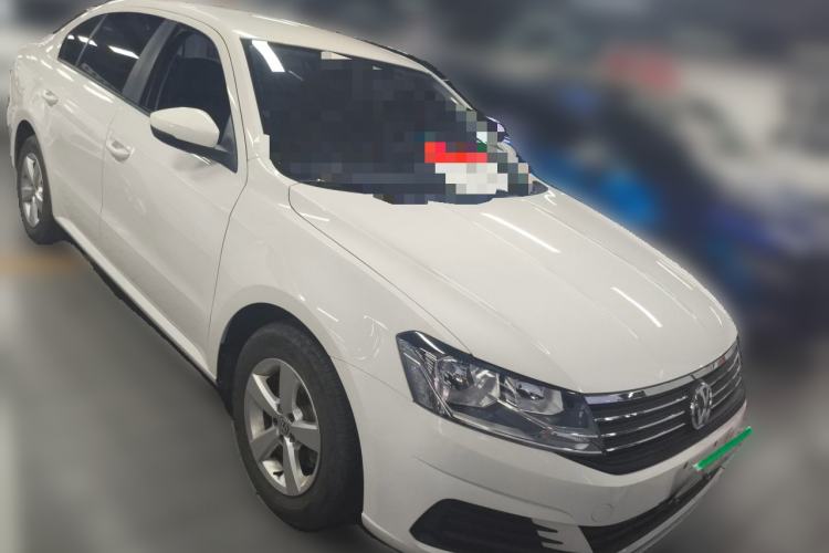 Used Volkswagen Lavida 2019 Lavida Start 1.5L Manual Fashion Edition China VI Standard Front Right 45 Deg
