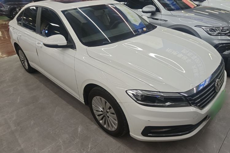 Used Volkswagen Lavida 2019 1.5L Automatic Comfort Edition China VI Standard Front Right 45 Deg