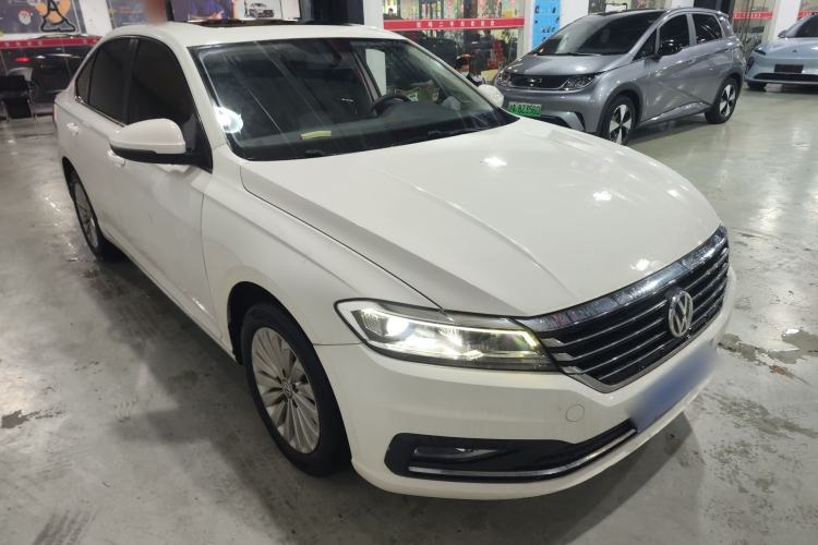 Used Volkswagen Lavida 2019 1.5L Automatic Comfort Edition China VI Standard Front Right 45 Deg