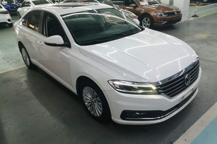 Used Volkswagen Lavida 2019 1.5L Automatic Comfort Edition China VI Standard Front Right 45 Deg