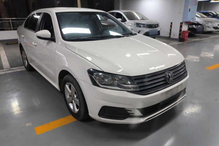 Used Volkswagen Lavida 2019 Lavida Start 1.5L Manual Fashion Edition China VI Standard Front Right 45 Deg
