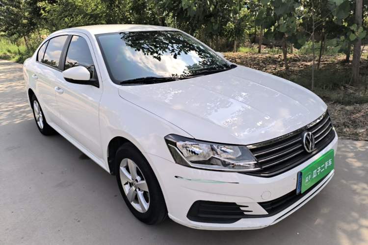 Used Volkswagen Lavida 2019 Lavida Start 1.5L Manual Fashion Edition China VI Standard Front Right 45 Deg