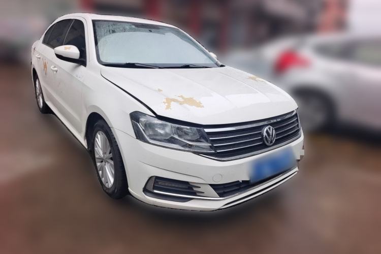 Used Volkswagen Lavida 2019 Lavida Start 1.5L Manual Comfort Edition China VI Standard Front Right 45 Deg