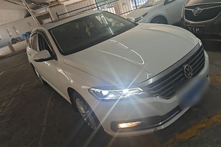 Used Volkswagen Lavida 2019 1.5L Automatic Comfort Edition China VI Standard Front Right 45 Deg