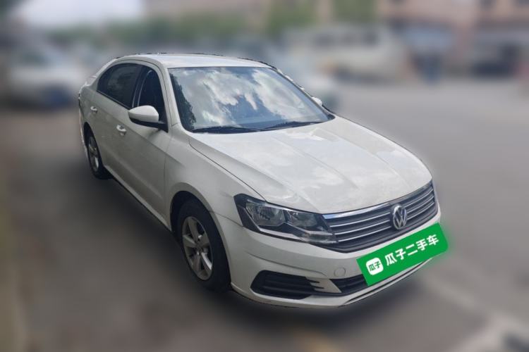Used Volkswagen Lavida 2019 Lavida Start 1.5L Manual Fashion Edition China VI Standard Front Right 45 Deg