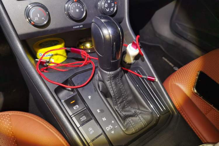 Used Volkswagen Lavida 2019 1.5L Automatic Fashion Edition China VI Gear Lever
